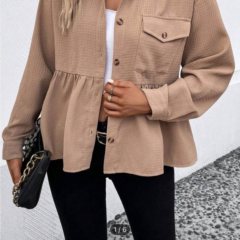 Women's Tan Button-Up Jacket